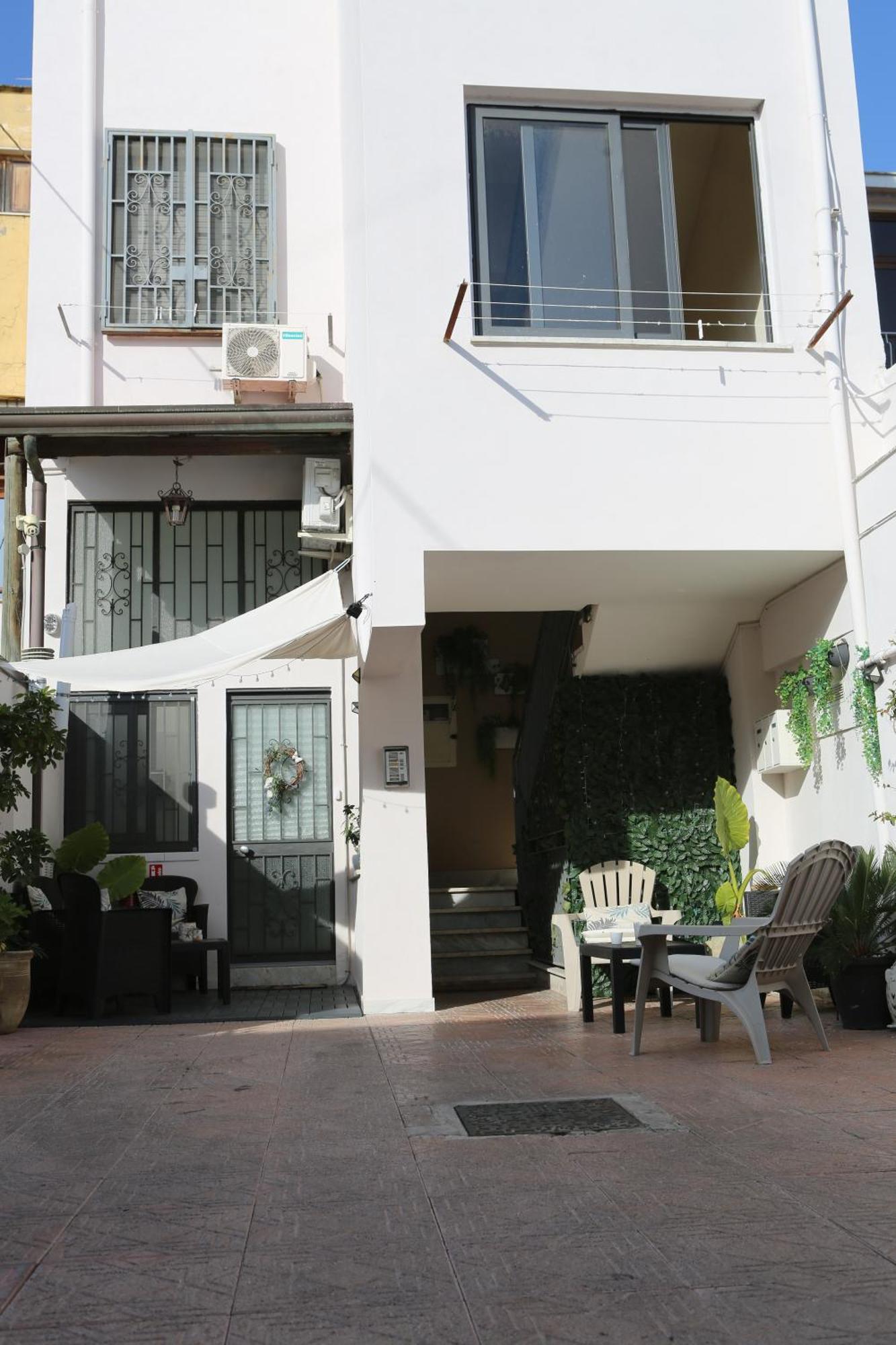 Tommy'S Apartment 庞贝 外观 照片